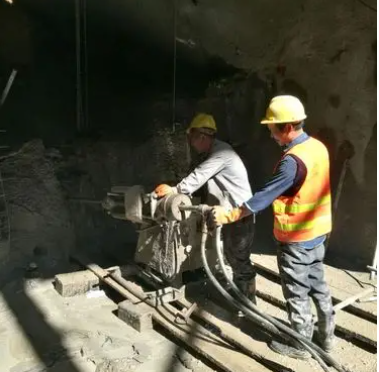 昆都仑水下抗分散灌浆料特点 水下不分散注浆料介绍